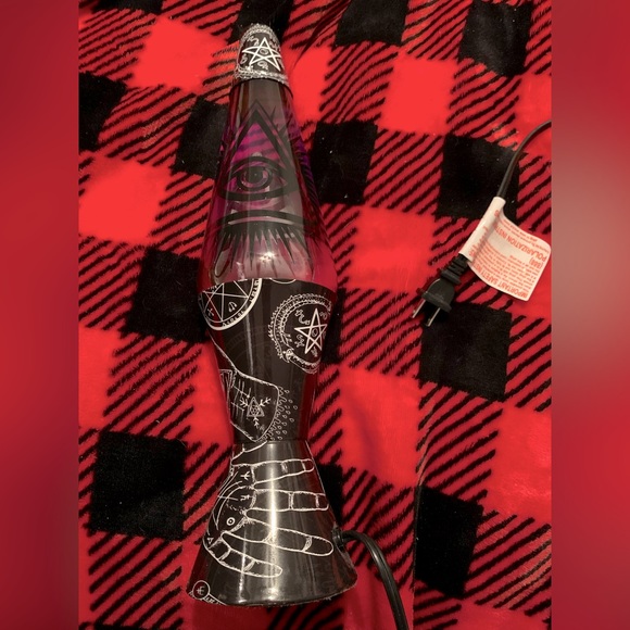 Gothic style lava lamp - Picture 1 of 1